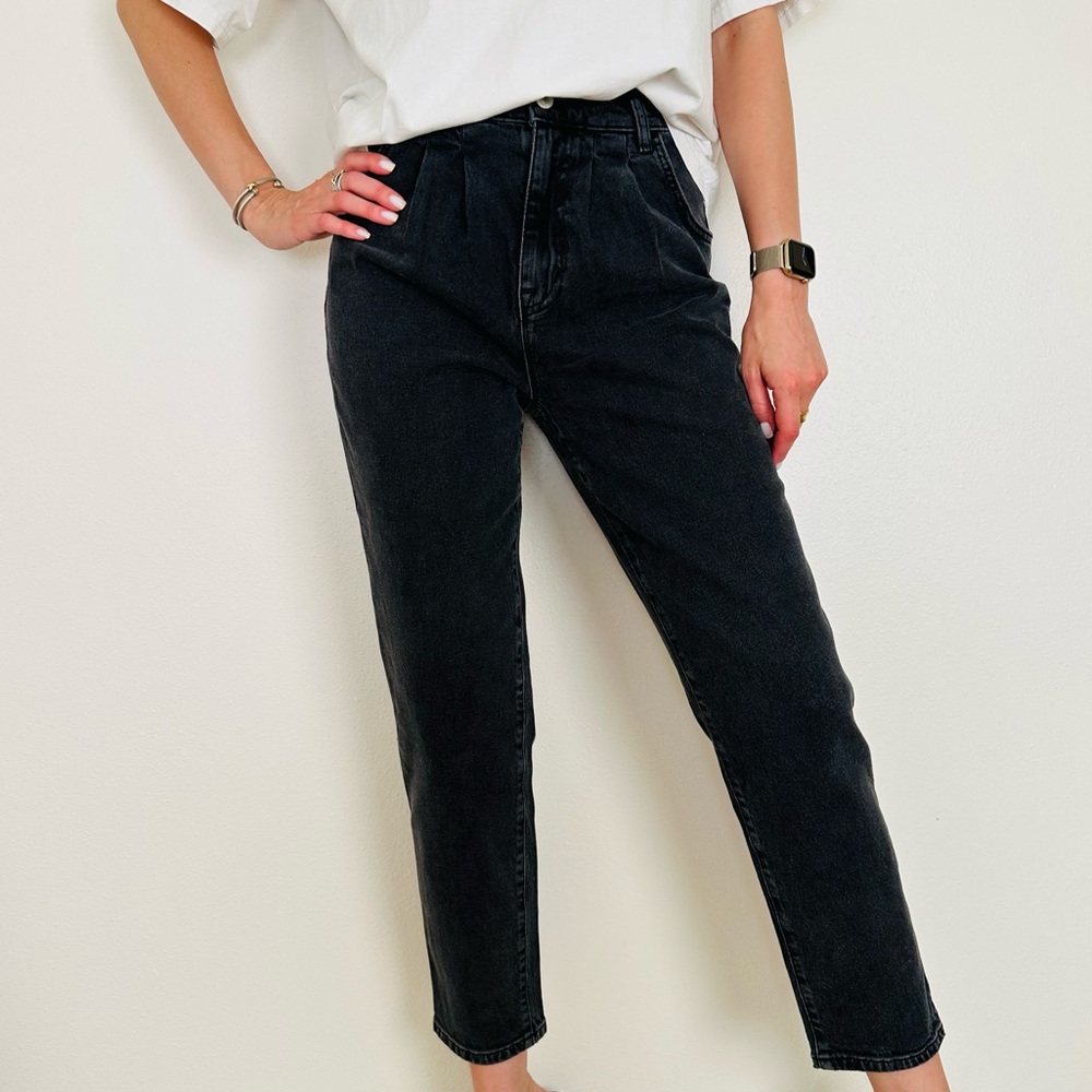 New Current/Elliott pleated high rise gravity black denim jeans